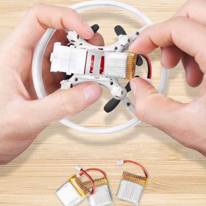 طائرة رباعية بدون طيار صغيرة ت - مراجعة Drone Battery Charger وسعره